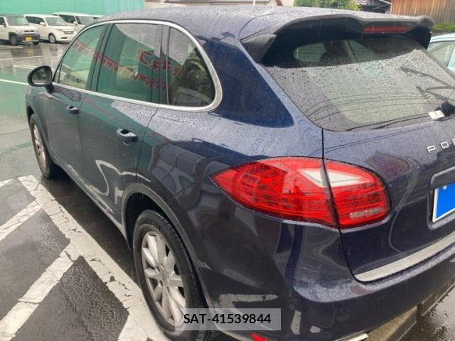 Porsche CAYENNE 2011-09 7727208-4
