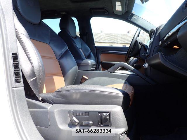 Porsche CAYENNE 2009-02 7788215-19