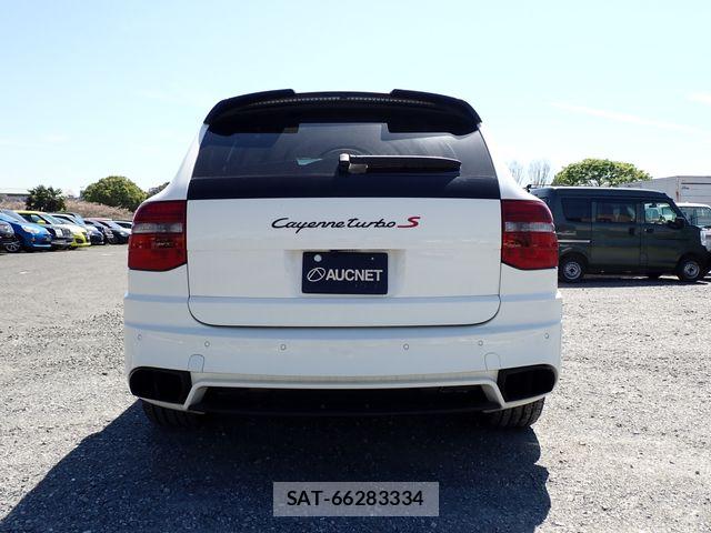Porsche CAYENNE 2009-02 7788215-5
