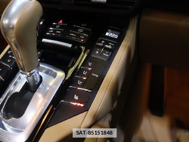 Porsche CAYENNE 2018-01 7878771-13