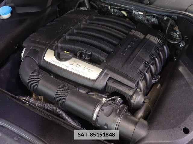 Porsche CAYENNE 2018-01 7878771-17