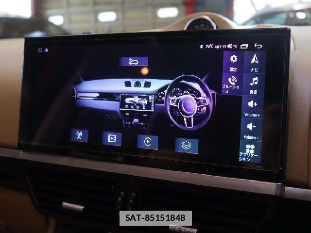 Porsche CAYENNE 2018-01 7878771-8