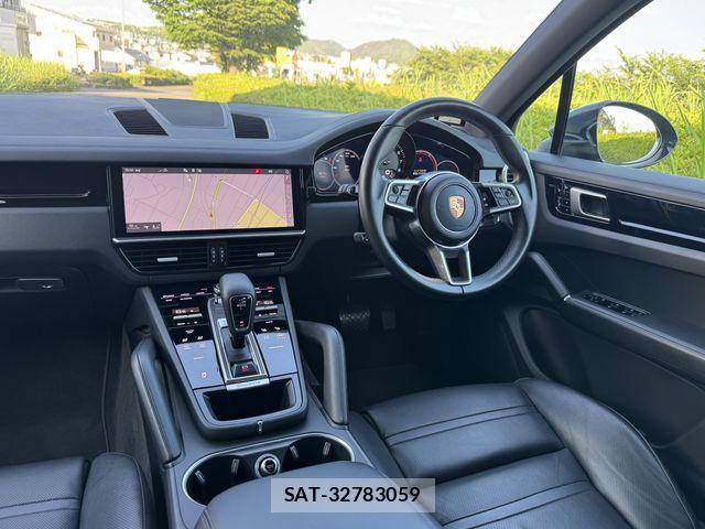 Porsche CAYENNE 2018-12 7878772-19