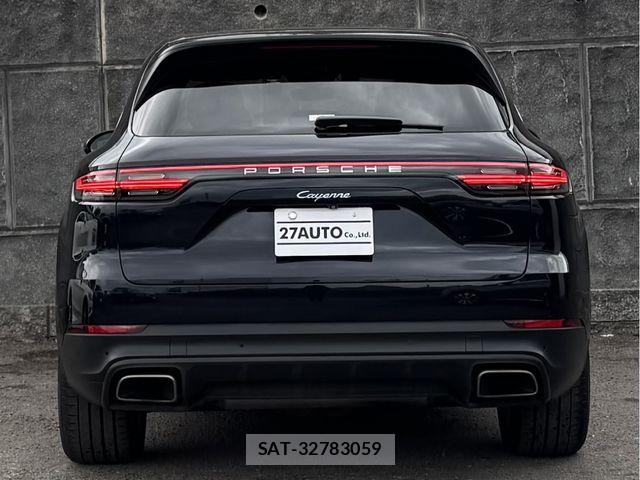 Porsche CAYENNE 2018-12 7878772-7