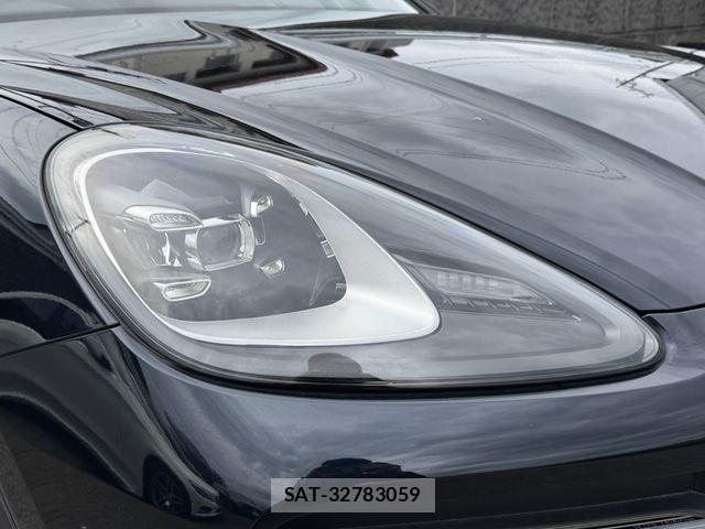 Porsche CAYENNE 2018-12 7878772-8