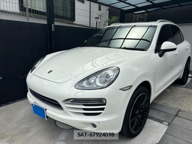 Porsche CAYENNE 2011-08 7878779-0