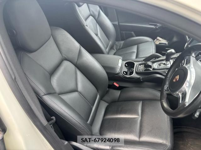 Porsche CAYENNE 2011-08 7878779-9