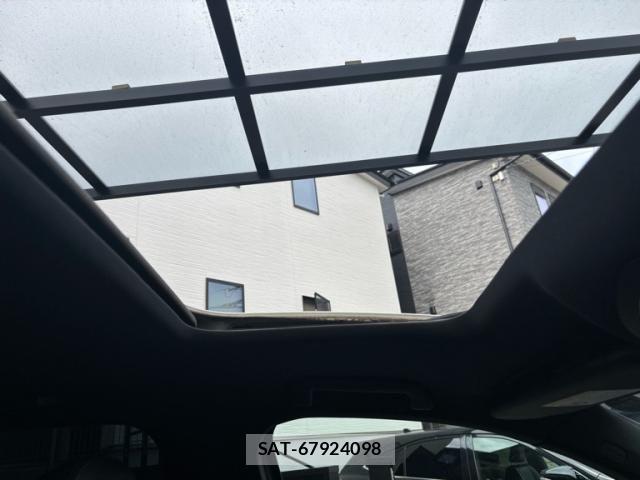 Porsche CAYENNE 2011-08 7878779-25