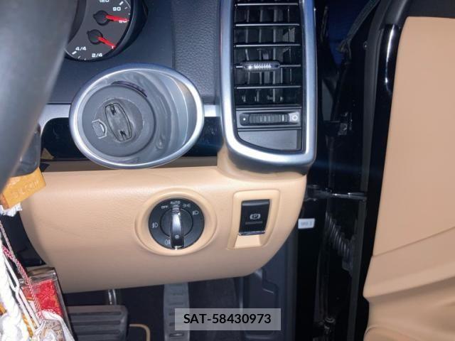 Porsche CAYENNE 2014-09 7903228-10