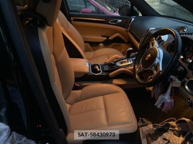 Porsche CAYENNE 2014-09 7903228-11