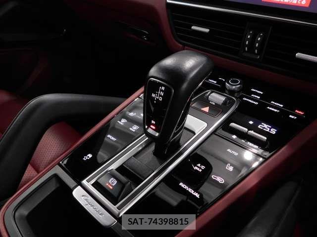 Porsche CAYENNE 2018-09 7963279-12