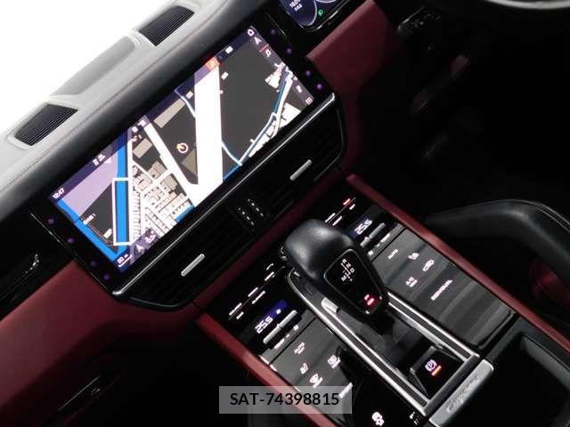 Porsche CAYENNE 2018-09 7963279-4
