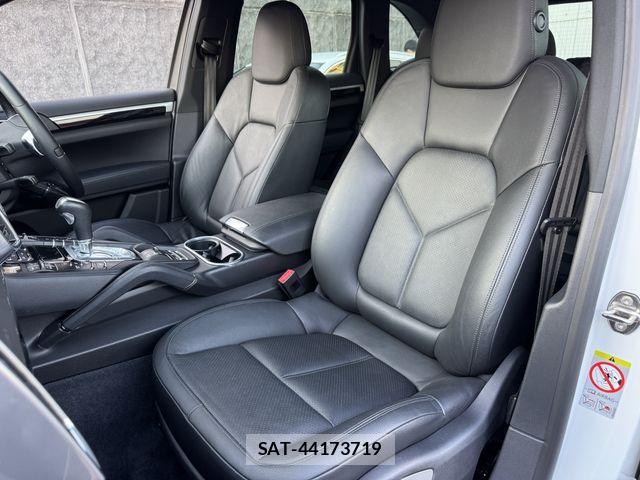Porsche CAYENNE 2013-09 7963282-15