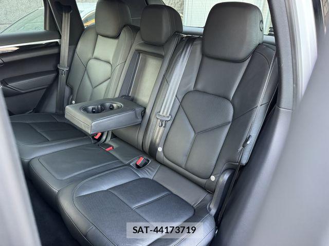 Porsche CAYENNE 2013-09 7963282-19