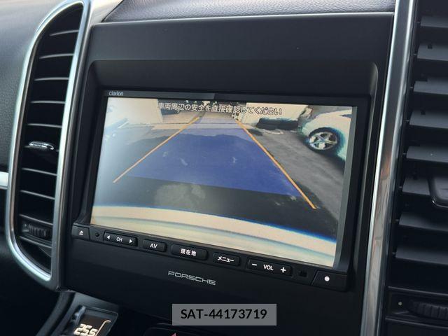 Porsche CAYENNE 2013-09 7963282-23