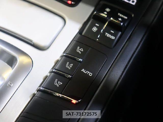 Porsche CAYENNE 2017-07 8101199-16