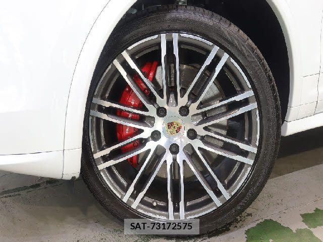 Porsche CAYENNE 2017-07 8101199-18