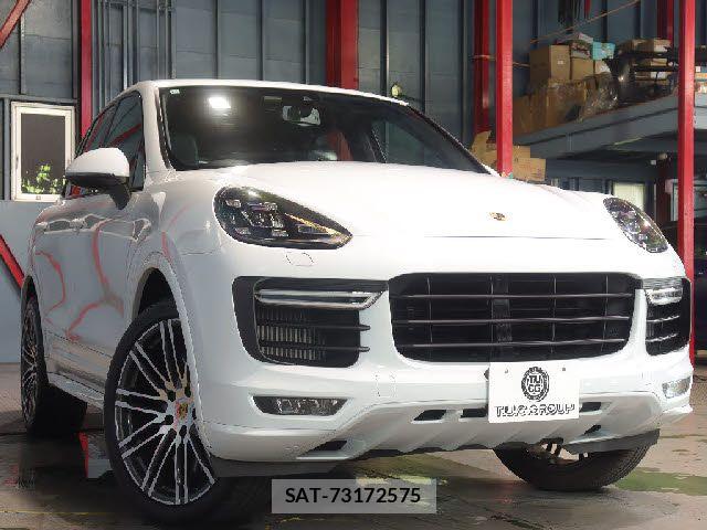 Porsche CAYENNE 2017-07 8101199-19