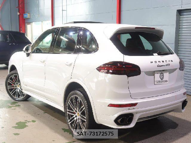 Porsche CAYENNE 2017-07 8101199-21