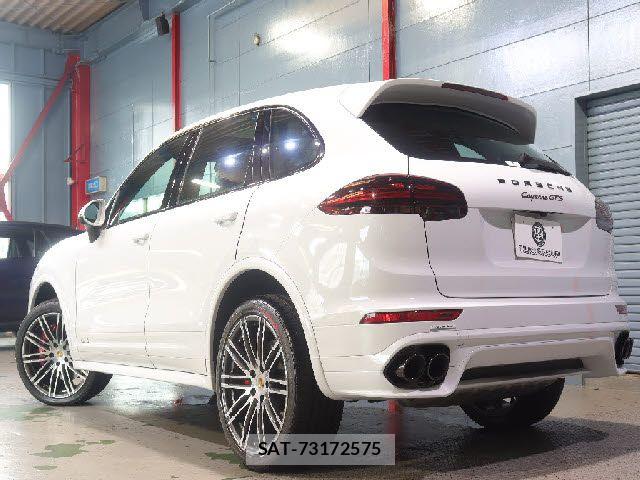 Porsche CAYENNE 2017-07 8101199-3