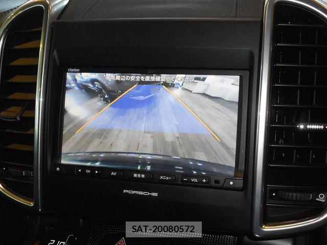 Porsche CAYENNE 2014-03 8101198-13