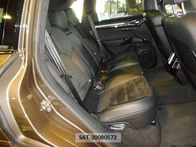 Porsche CAYENNE 2014-03 8101198-22
