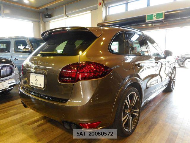 Porsche CAYENNE 2014-03 8101198-2