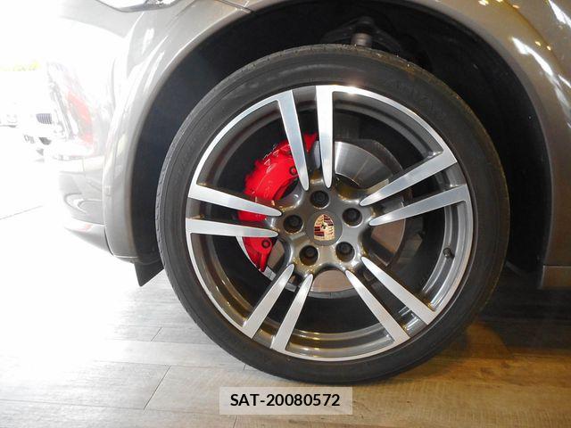 Porsche CAYENNE 2014-03 8101198-7