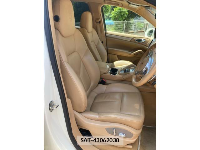 Porsche CAYENNE 2011-03 8231300-15