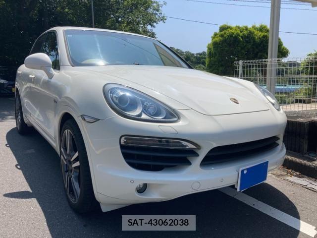 Porsche CAYENNE 2011-03 8231300-2