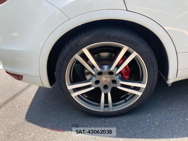 Porsche CAYENNE 2011-03 8231300-6