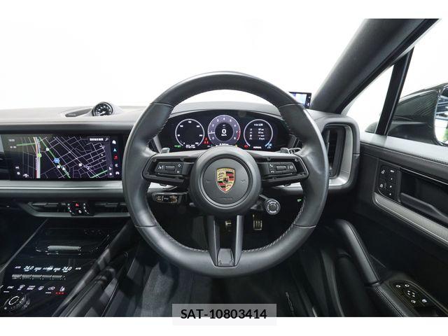 Porsche CAYENNE 2023-12 8316390-15