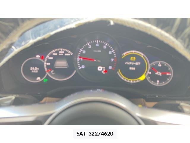 Porsche CAYENNE 2019-06 8337388-20