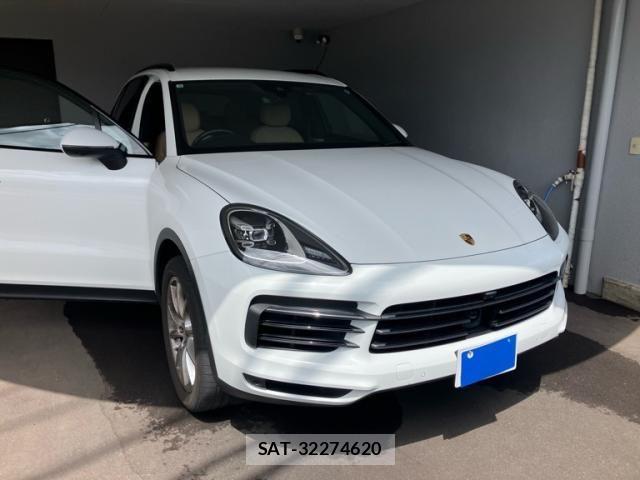 Porsche CAYENNE 2019-06 8337388-2