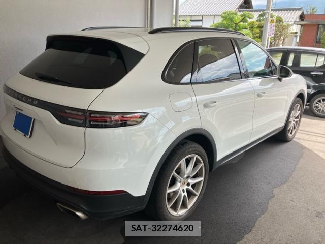 Porsche CAYENNE 2019-06 8337388-8