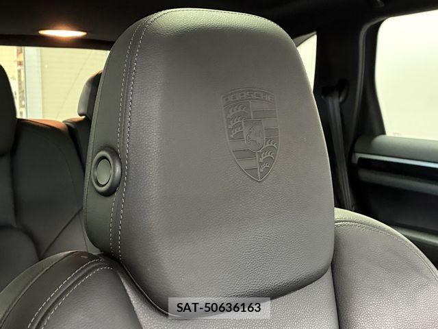 Porsche CAYENNE 2012-12 8337390-13