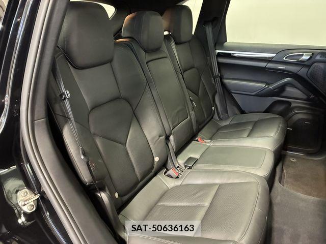 Porsche CAYENNE 2012-12 8337390-17