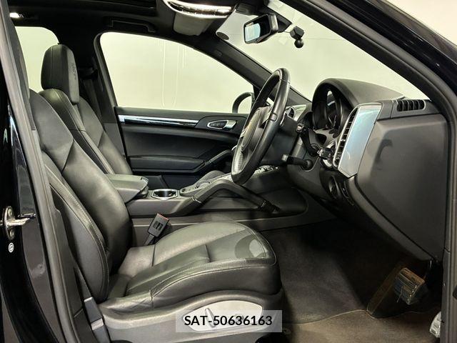 Porsche CAYENNE 2012-12 8337390-1