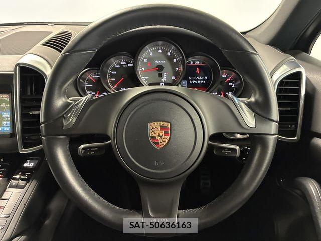Porsche CAYENNE 2012-12 8337390-22
