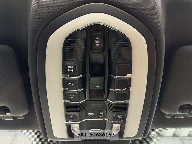 Porsche CAYENNE 2012-12 8337390-29