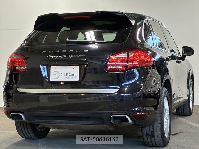 Porsche CAYENNE 2012-12 8337390-6