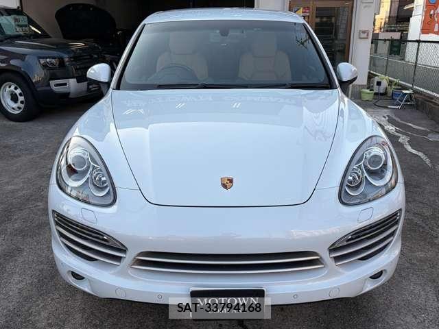 Porsche CAYENNE 2014-07 8368108-1