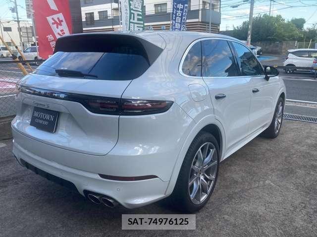 Porsche CAYENNE 2018-10 8368106-18