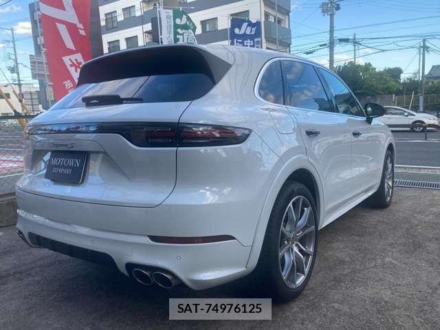 Porsche CAYENNE 2018-10 8368106-20