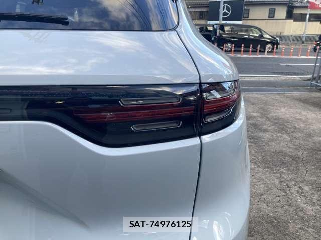 Porsche CAYENNE 2018-10 8368106-22