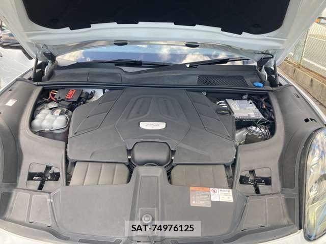 Porsche CAYENNE 2018-10 8368106-4