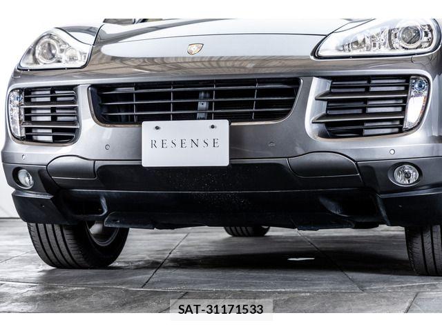 Porsche CAYENNE 2007-05 8372047-9