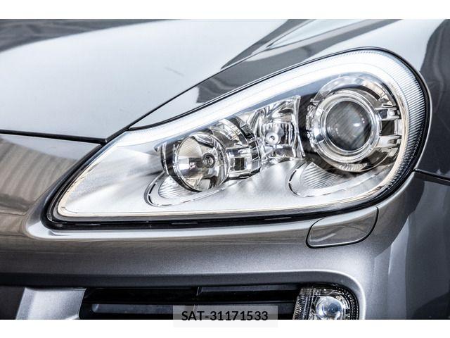Porsche CAYENNE 2007-05 8372047-12