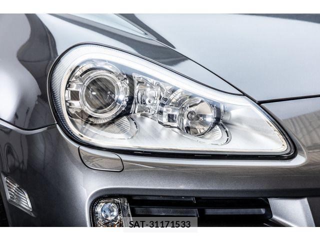 Porsche CAYENNE 2007-05 8372047-13