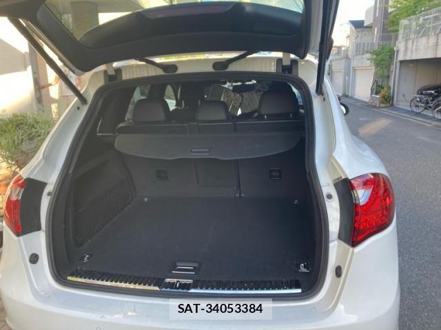 Porsche CAYENNE 2012-11 8414376-16